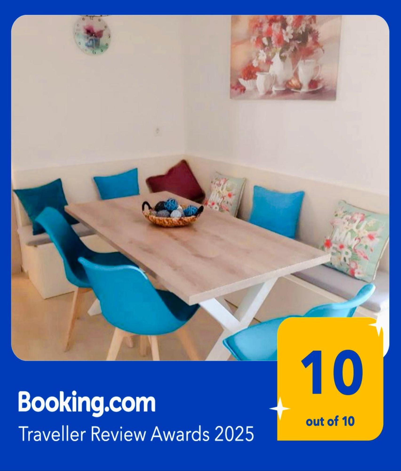 Central Apartment Near The Beach With Huge Private Terrace Лоутраки Экстерьер фото